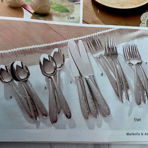 20 piece service for four